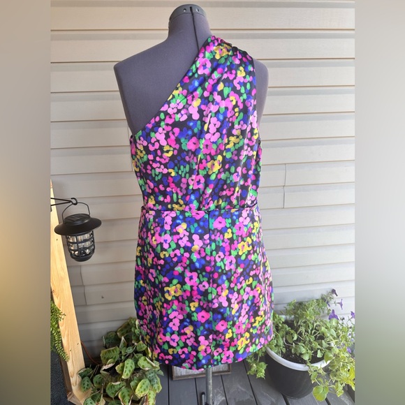 Dynamite satin finish printed bodysuit with one shoulder - Picture 14 of 14